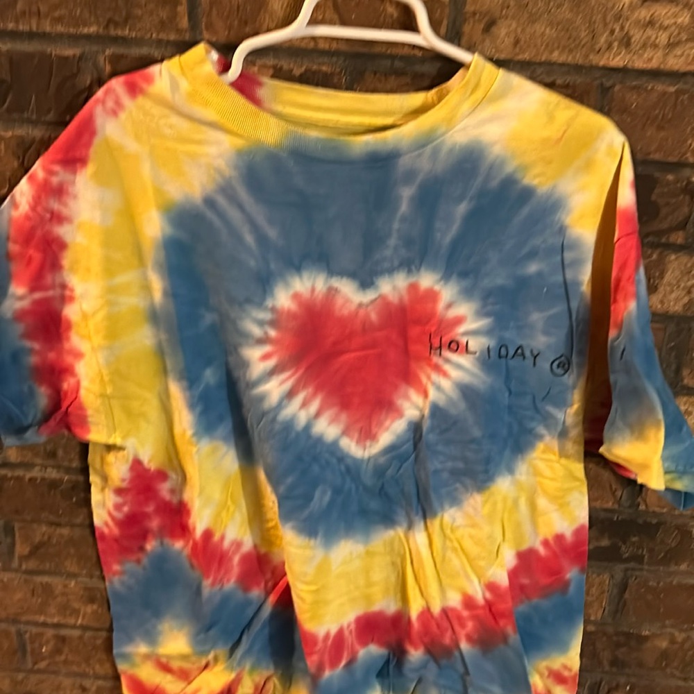 Holiday heart t